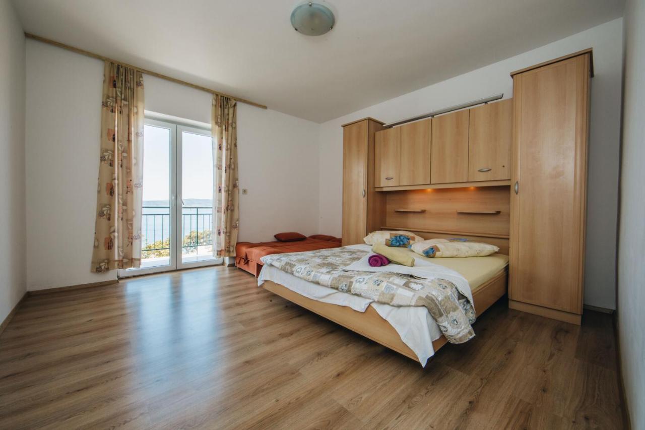 Apartments Mateo Брела Екстериор снимка