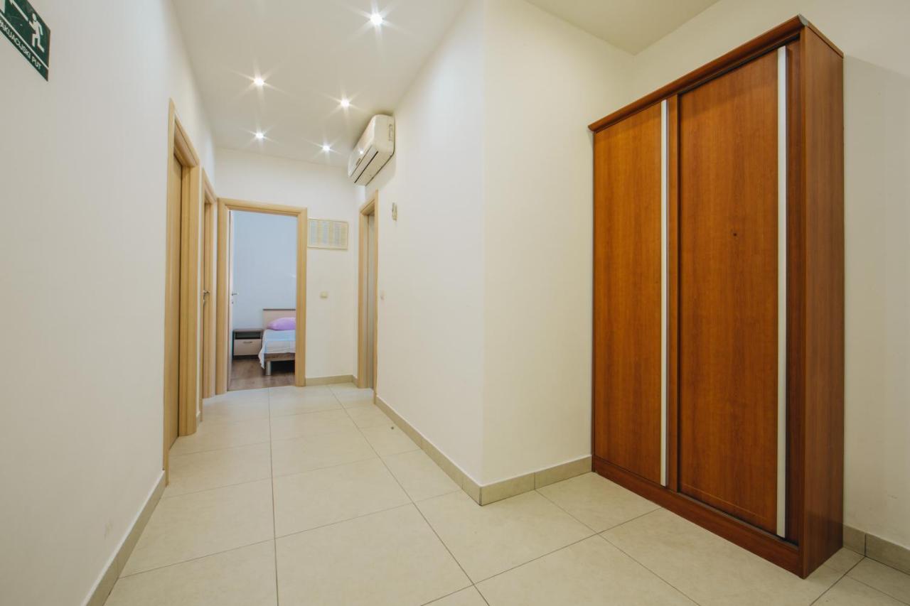 Apartments Mateo Брела Екстериор снимка