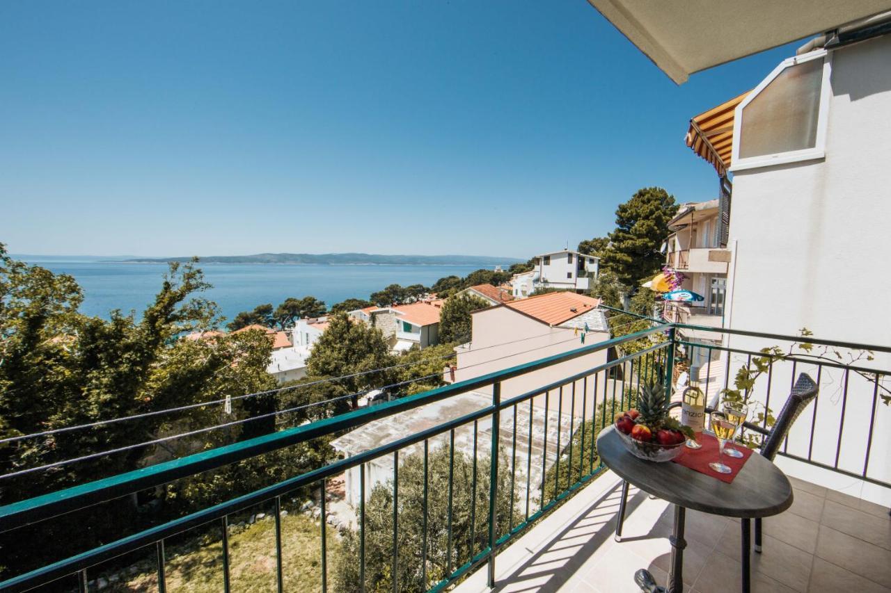 Apartments Mateo Брела Екстериор снимка